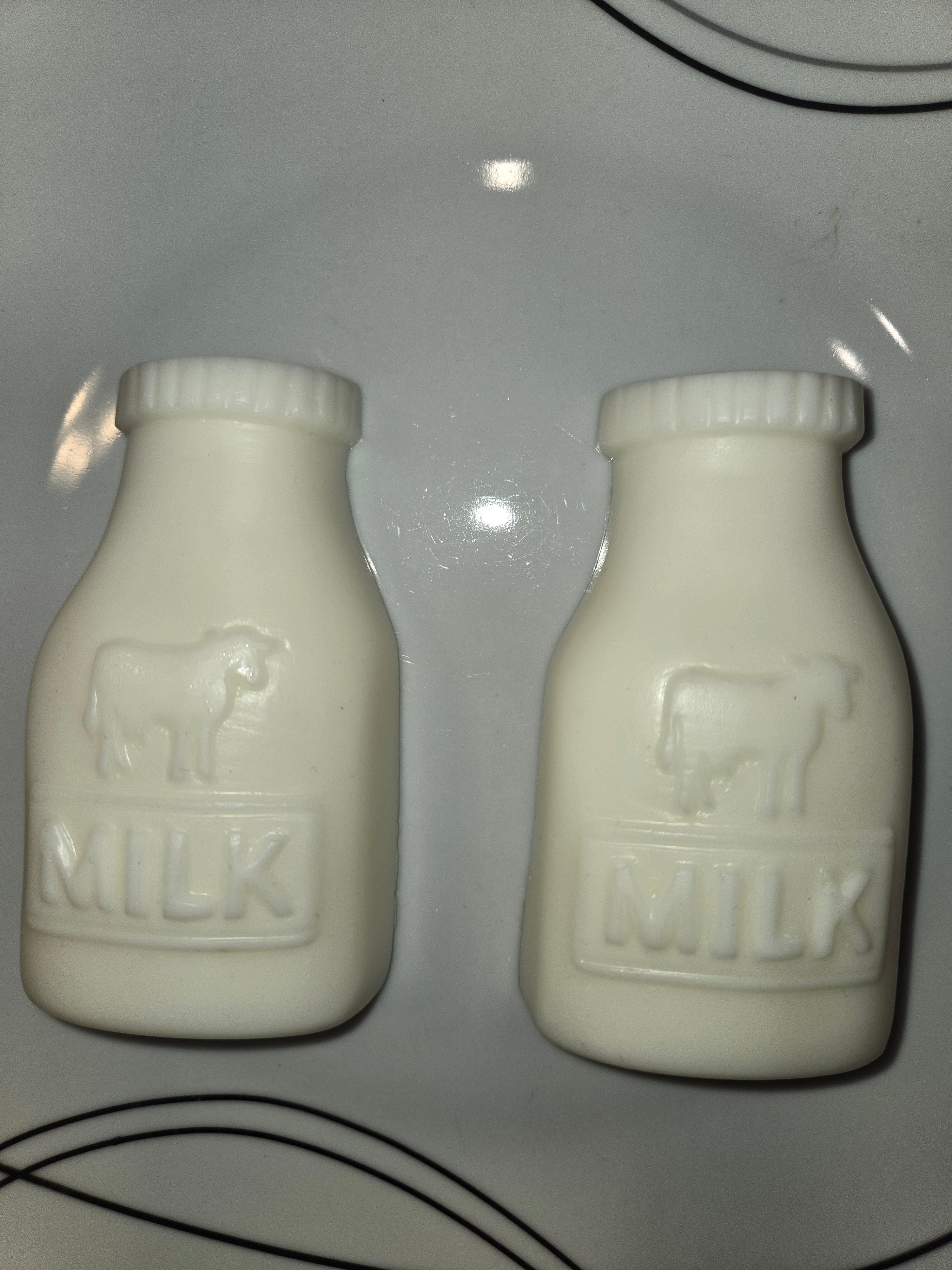 Cande Wax Melt - White Milk Bottle