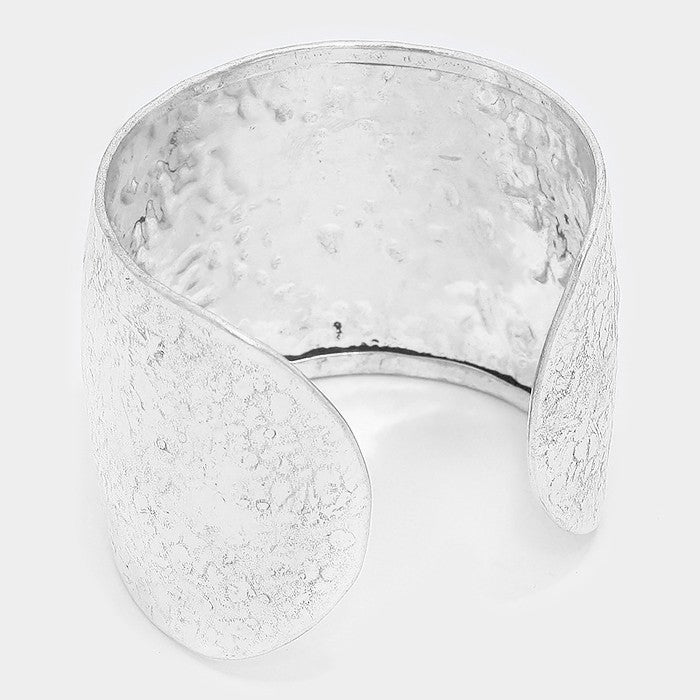 iLLASPARKZ Hammered metal crossed gun cuff bracelet