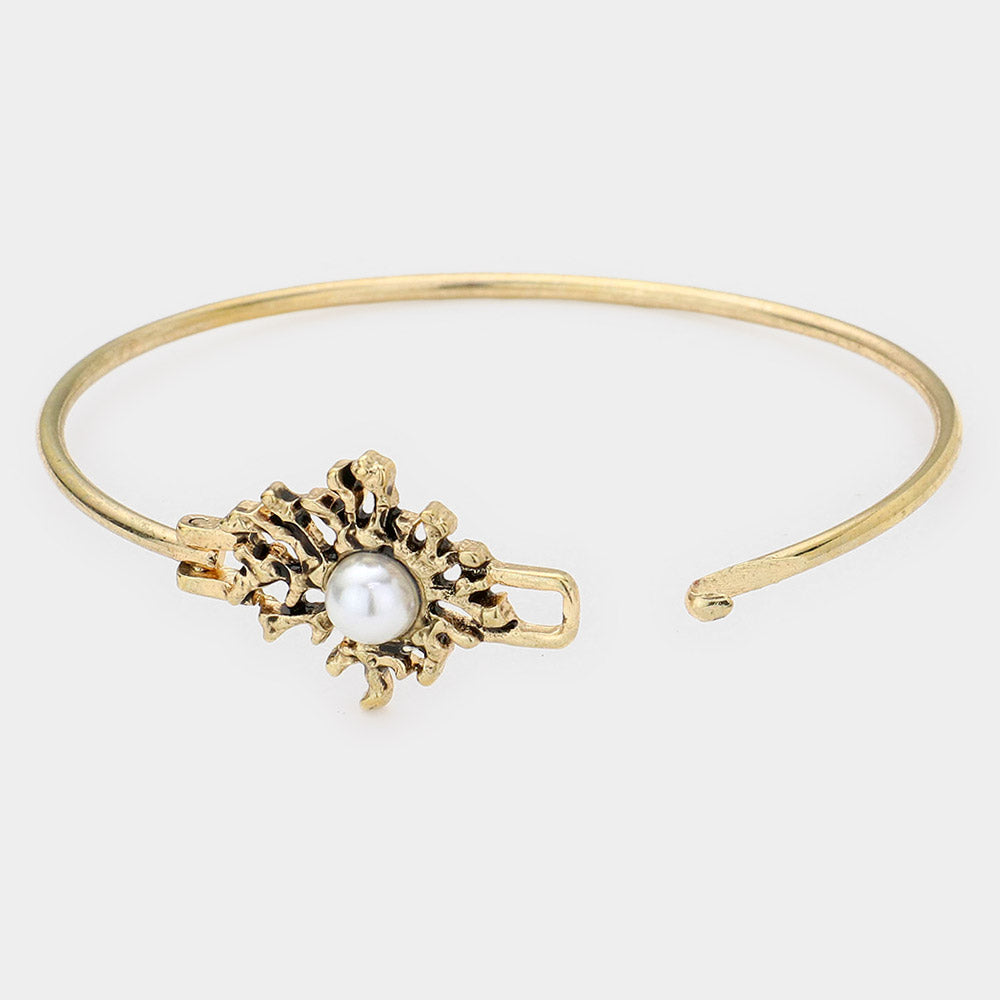 iLLASPARKZ Vintage Pearl Bangle Bracelet