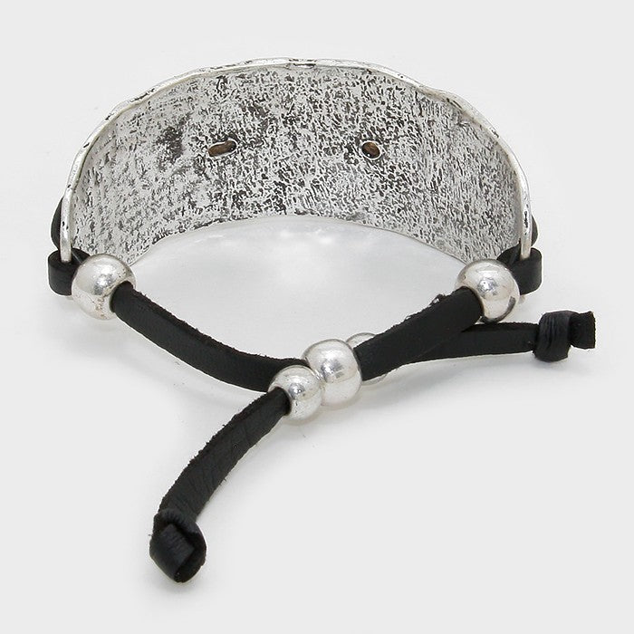 iLLASPARKZ Hammered Metal Beaded Heart Cinch Bracelet