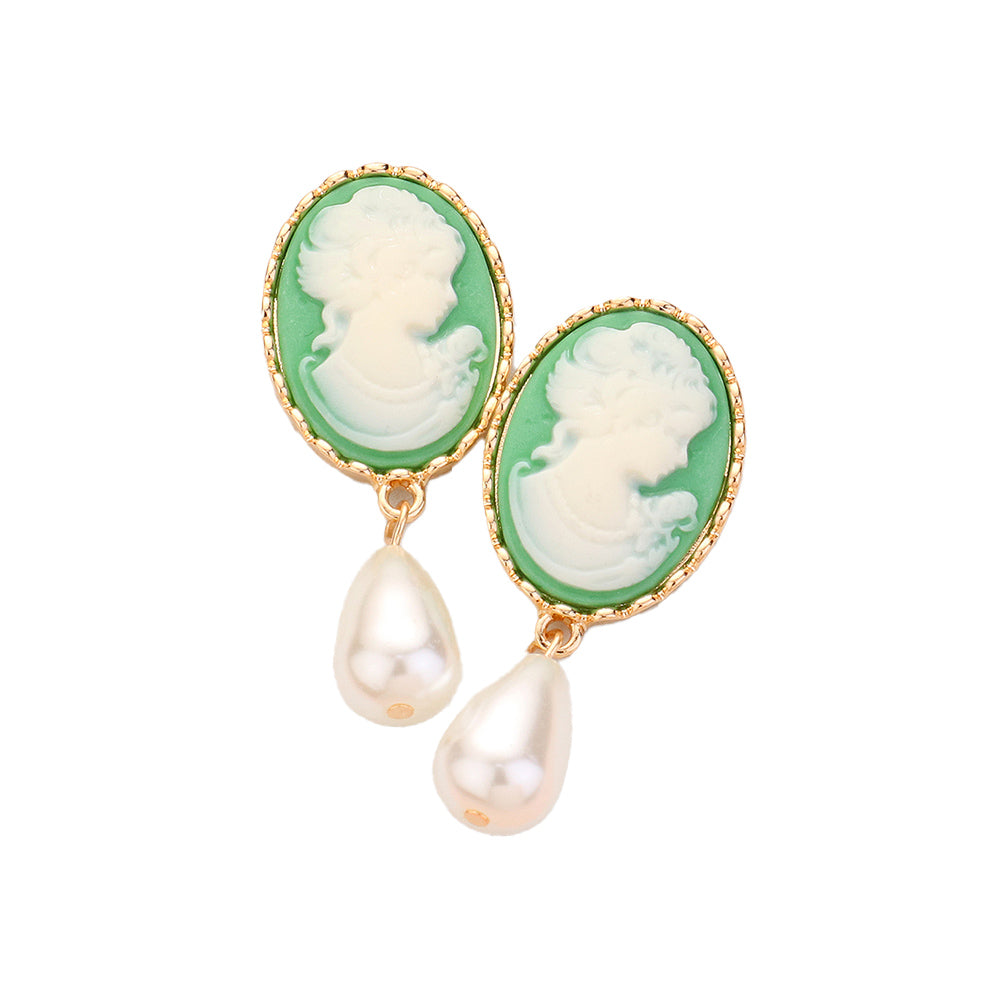iLLASPARKZ Teardrop Pearl Dangle Cameo Earrings
