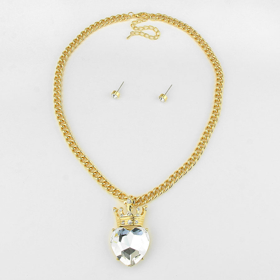iLLASPARKZ Crowned Heart Necklace