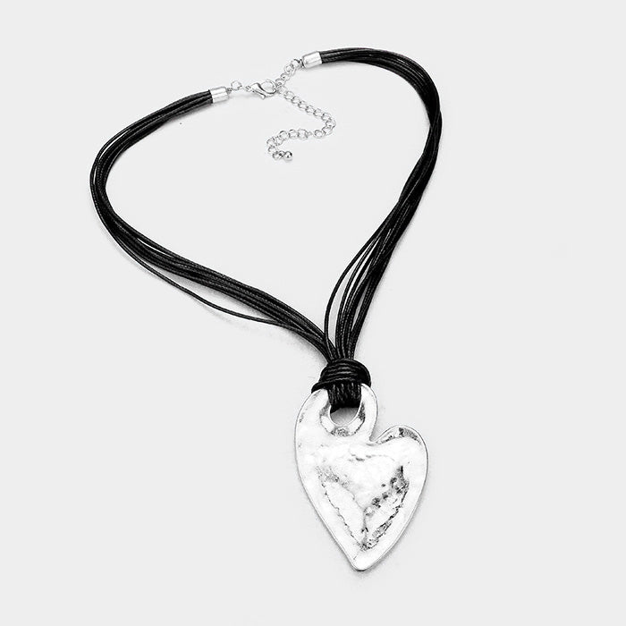 iLLASPARKZ Cord Hammered Metal Heart Pendant Necklace