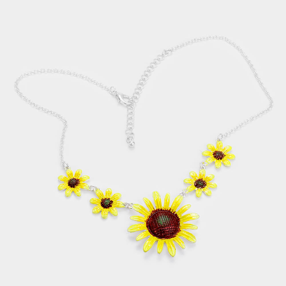 iLLASPARKZ Garden Floral Collar Necklace