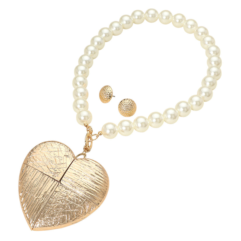 iLLASPARKZ Bold Textured Metal Heart Pendant Chunky Pearl Necklace