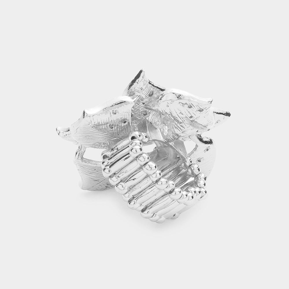 iLLASPARKZ Pearl Centered Flower Stretch Ring
