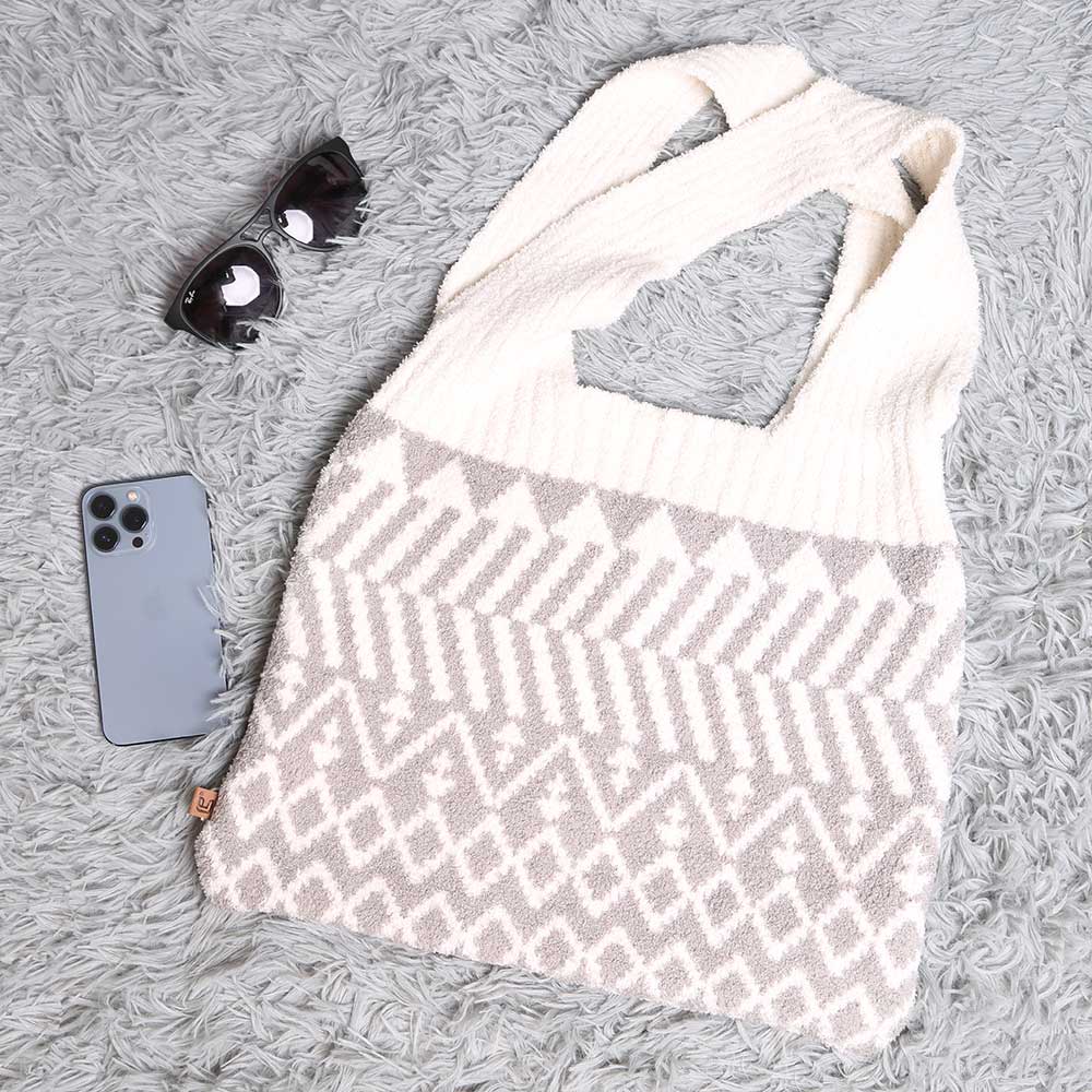 iLLASPARKZ Geometric Knit Tote Bag