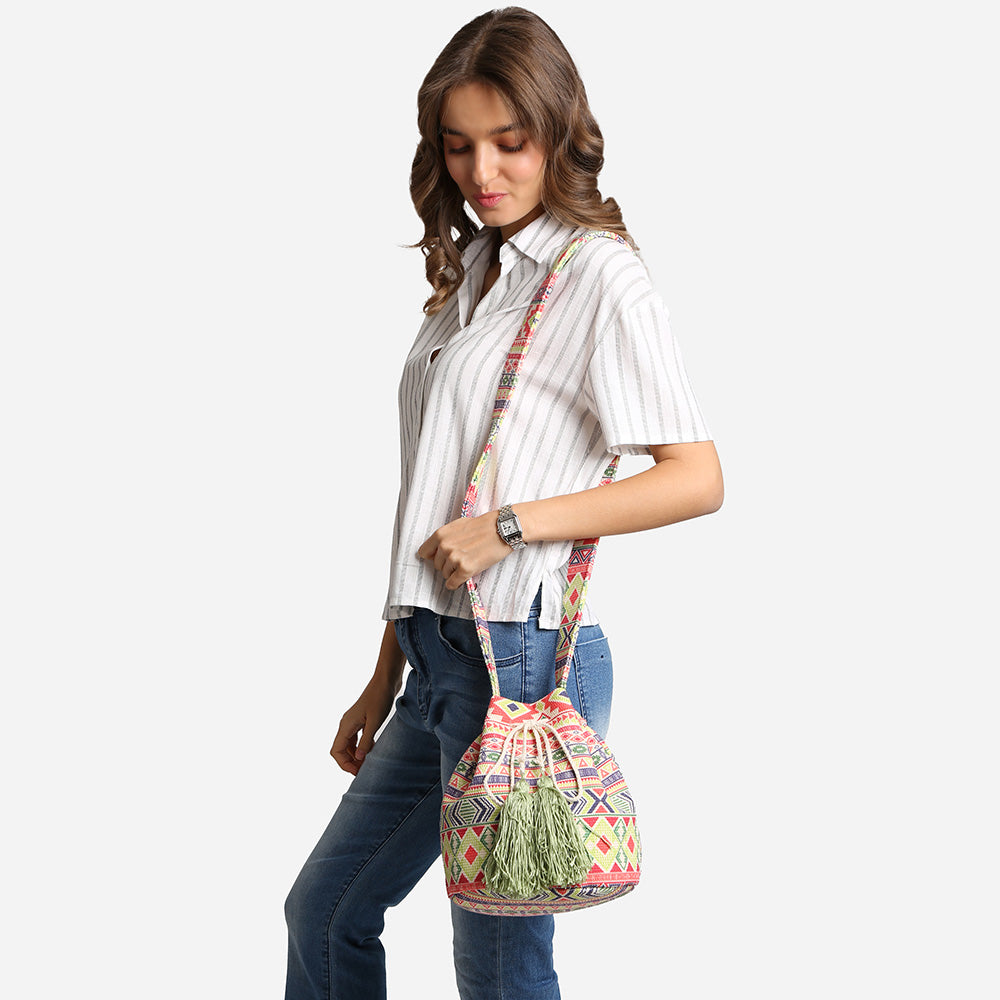 iLLASPARKZ Boho Tribal Pattern Woven Tassel Crossbody Bucket Bag