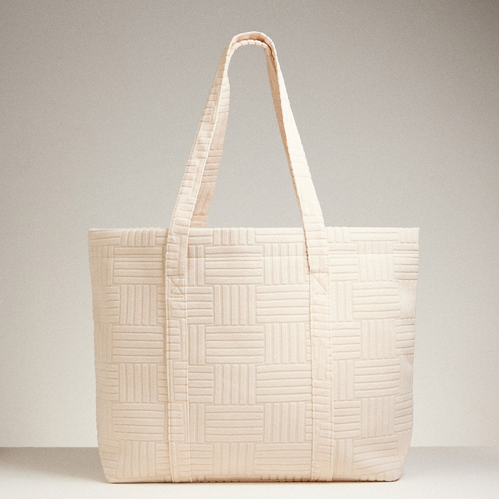 iLLASPARKZ Grid Pattern Everyday Tote Bag