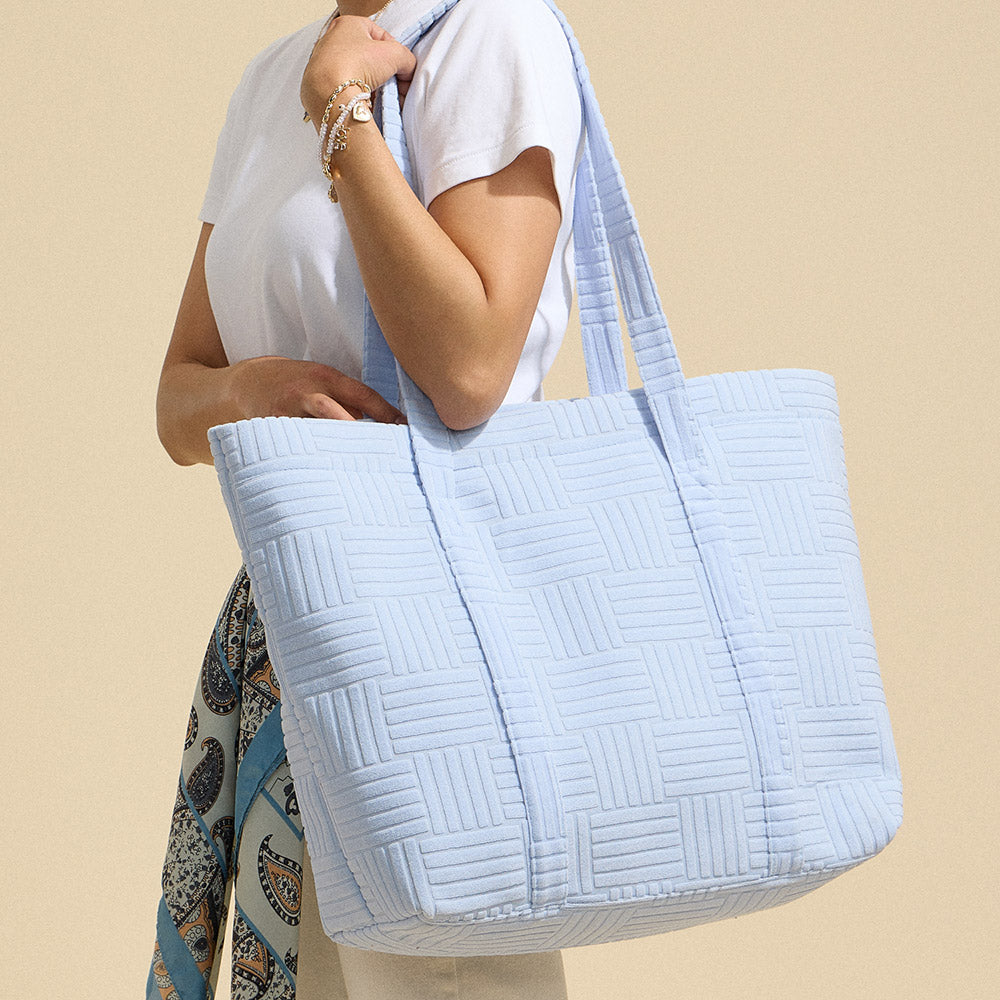 iLLASPARKZ Grid Pattern Everyday Tote Bag