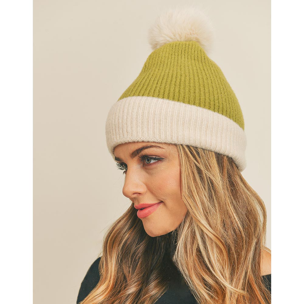 iLLASPARKZ Two Tone Knit Pom Pom Beanie Hat