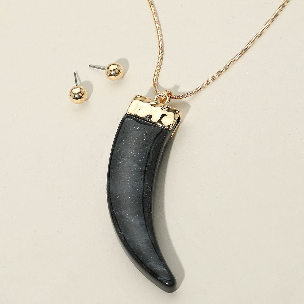 iLLASPARKZ Marbled Resin Horn Pendant Long Necklace