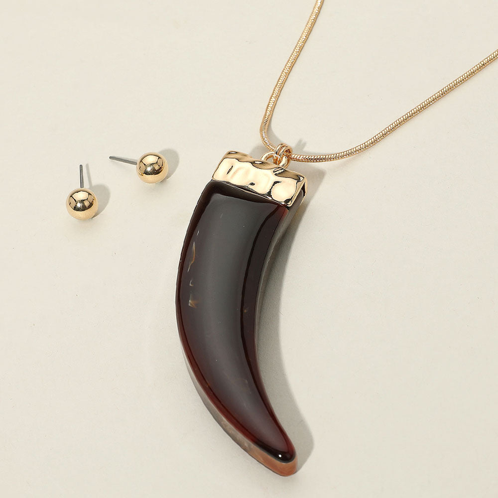 iLLASPARKZ Marbled Resin Horn Pendant Long Necklace