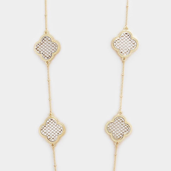 iLLASPARKZ Two tone metal quatrefoil clover station long necklace