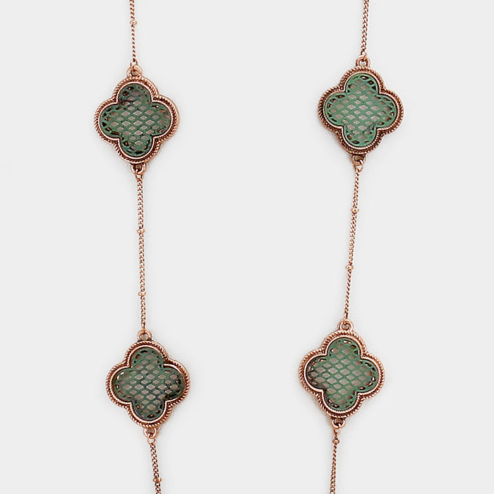 iLLASPARKZ Two tone metal quatrefoil clover station long necklace