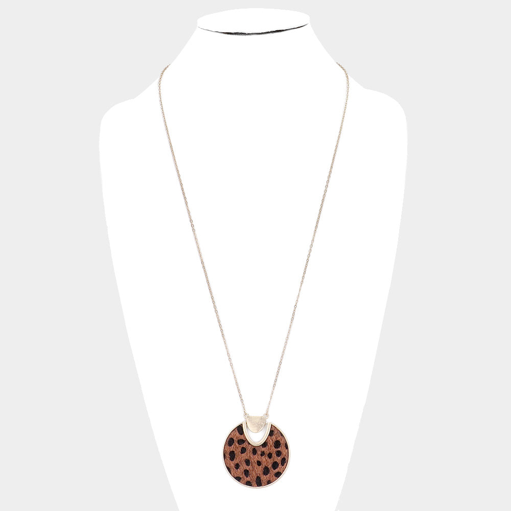 iLLASPARKZ Animal Pattern Faux Fur Round Pendant Long Necklace