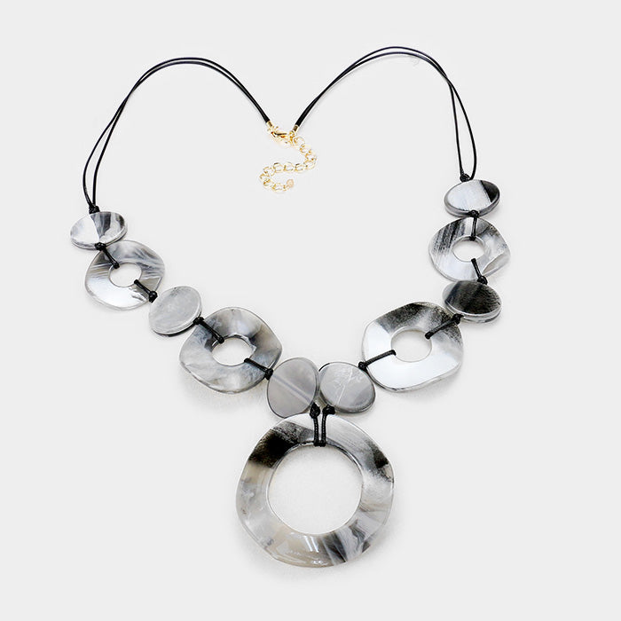 iLLASPARKZ Woven Wavy Celluloid Acetate Circle Link Long Necklace