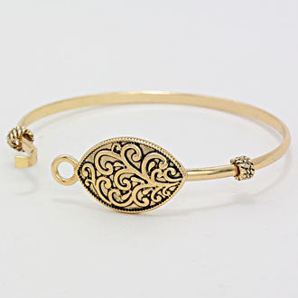 iLLASPARKZ Vintage Floral Oval Bangle Bracelet