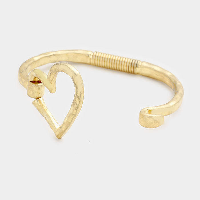 iLLASPARKZ Open Metal Heart Hook Bracelet