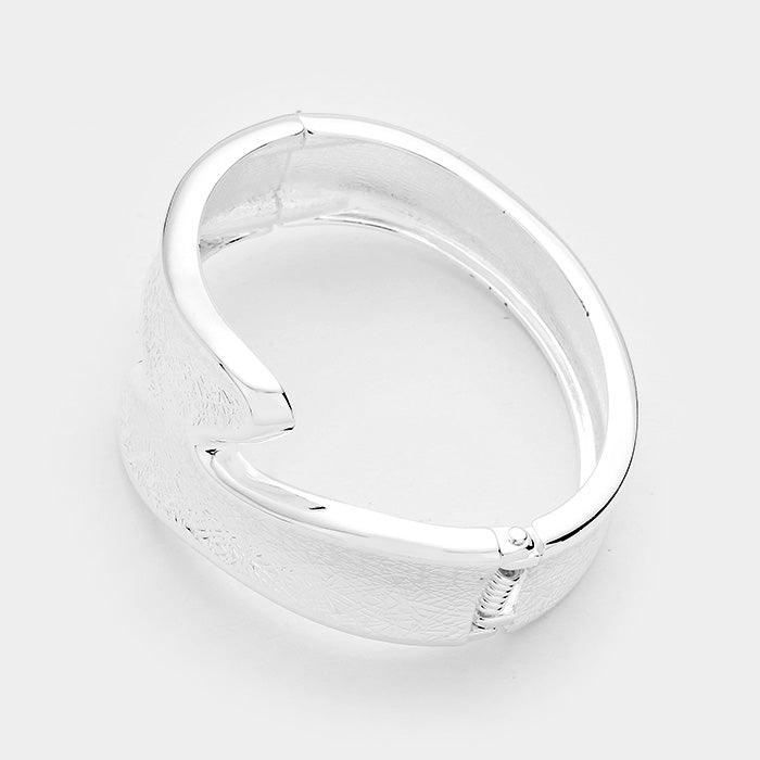 iLLASPARKZ Textured Metal Hinged Bracelet