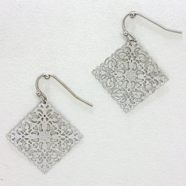 iLLASPARKZ - a Jewelry & Accessory Mall