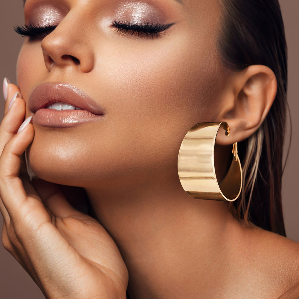 iLLASPARKZ Bold Metal Hoop Earrings