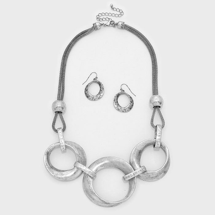 iLLASPARKZ Triple Metal Hoop Link Metal Mesh Chain Necklace