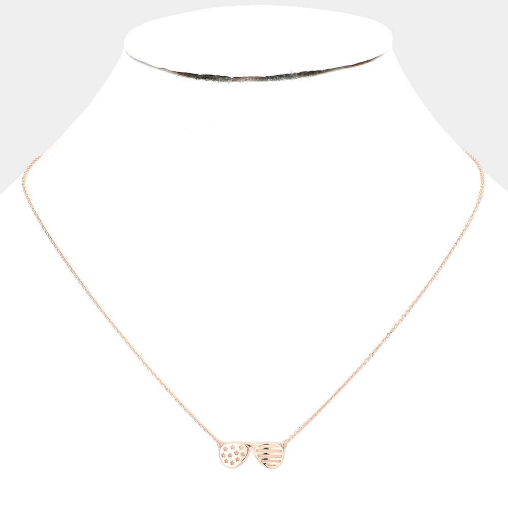 iLLASPARKZ Brass Metal Sunglasses Pendant Necklace