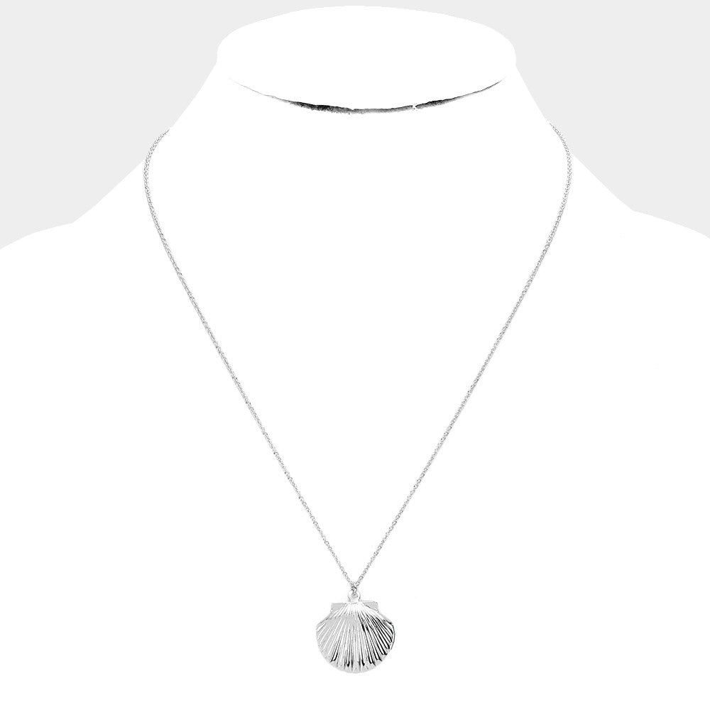 iLLASPARKZ Secret Box _ White Gold Dipped Metal Shell Pendant Necklace