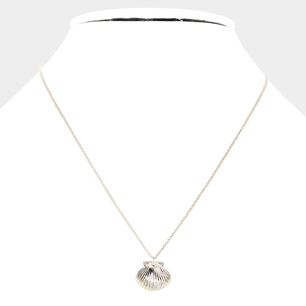 iLLASPARKZ Brass Metal Shell Pendant Necklace