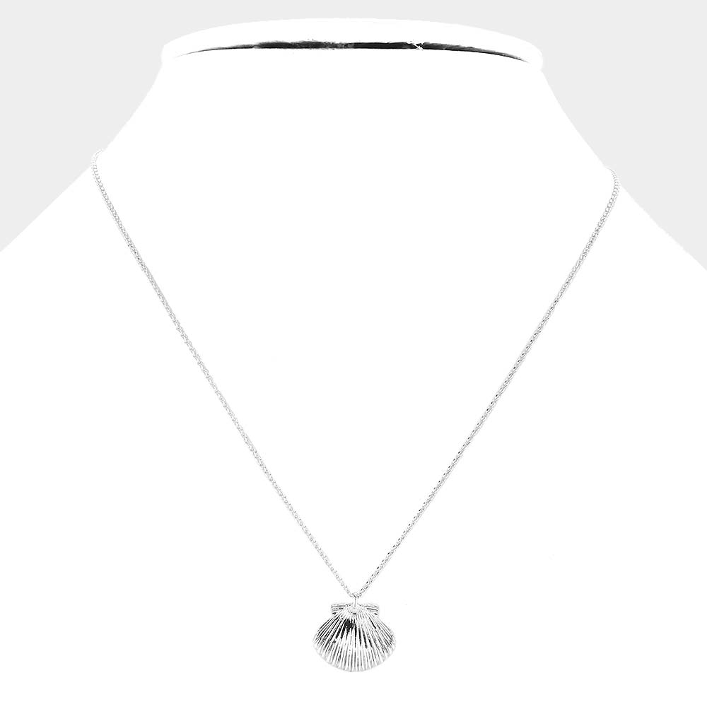iLLASPARKZ Brass Metal Shell Pendant Necklace