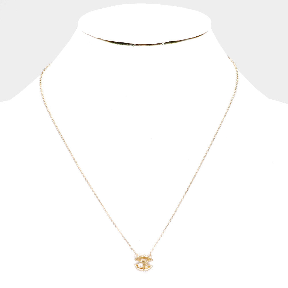 iLLASPARKZ Brass Metal Shell Pearl Pendant Necklace