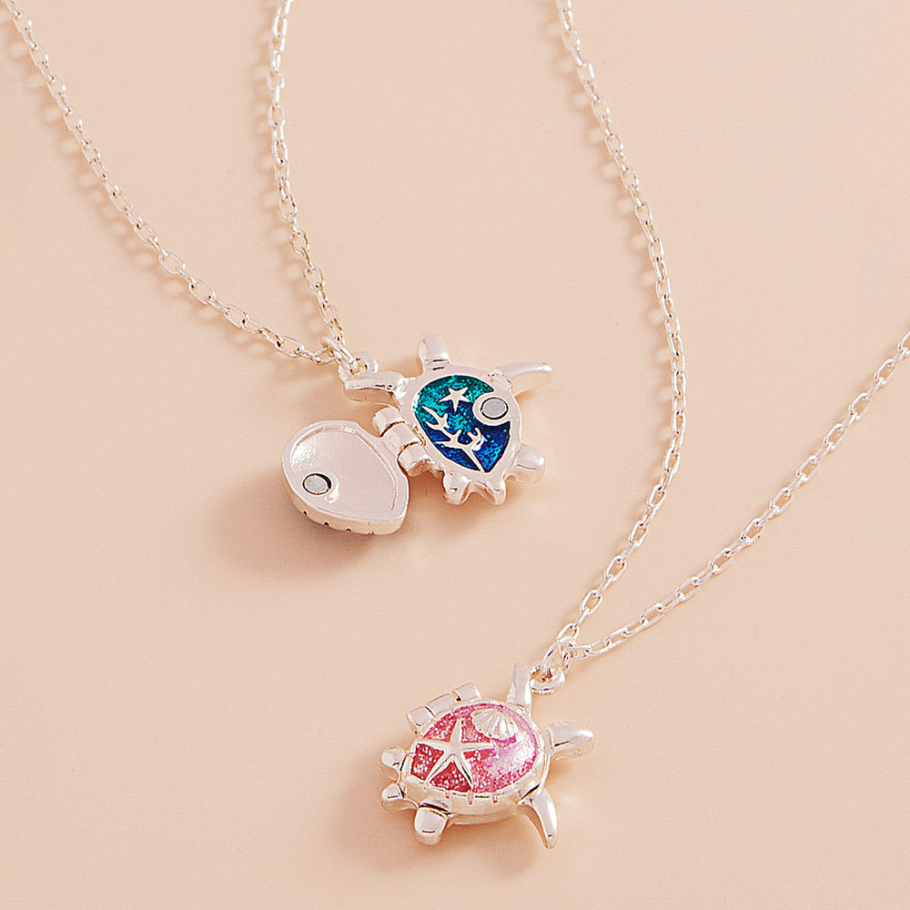 iLLASPARKZ Enamel Sea Turtle Locket Pendant Necklace