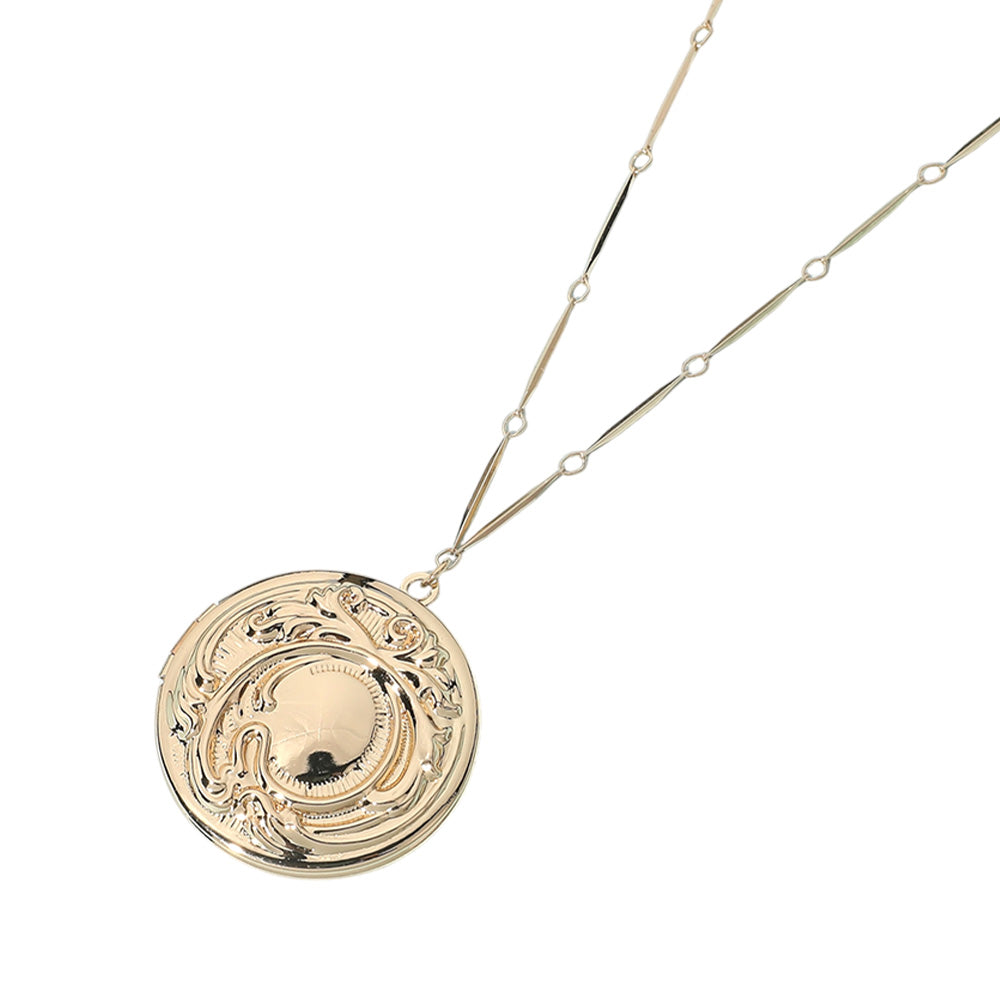 iLLASPARKZ Metal Round Medal Locket Pendant Necklace