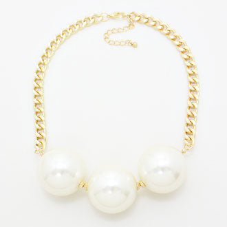 iLLASPARKZ Chunky Triple Pearl Chain Necklace