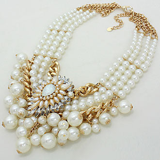 iLLASPARKZ Chunky Pearl Shourouk Chain V-Necklace