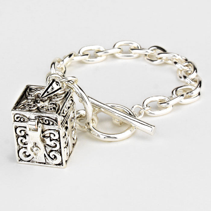iLLASPARKZ - a Jewelry & Accessory Mall
