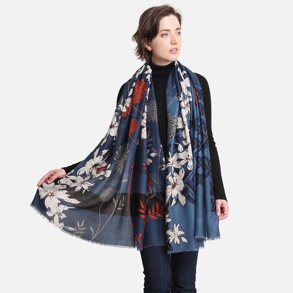 iLLASPARKZ Flower Patterned Scarf