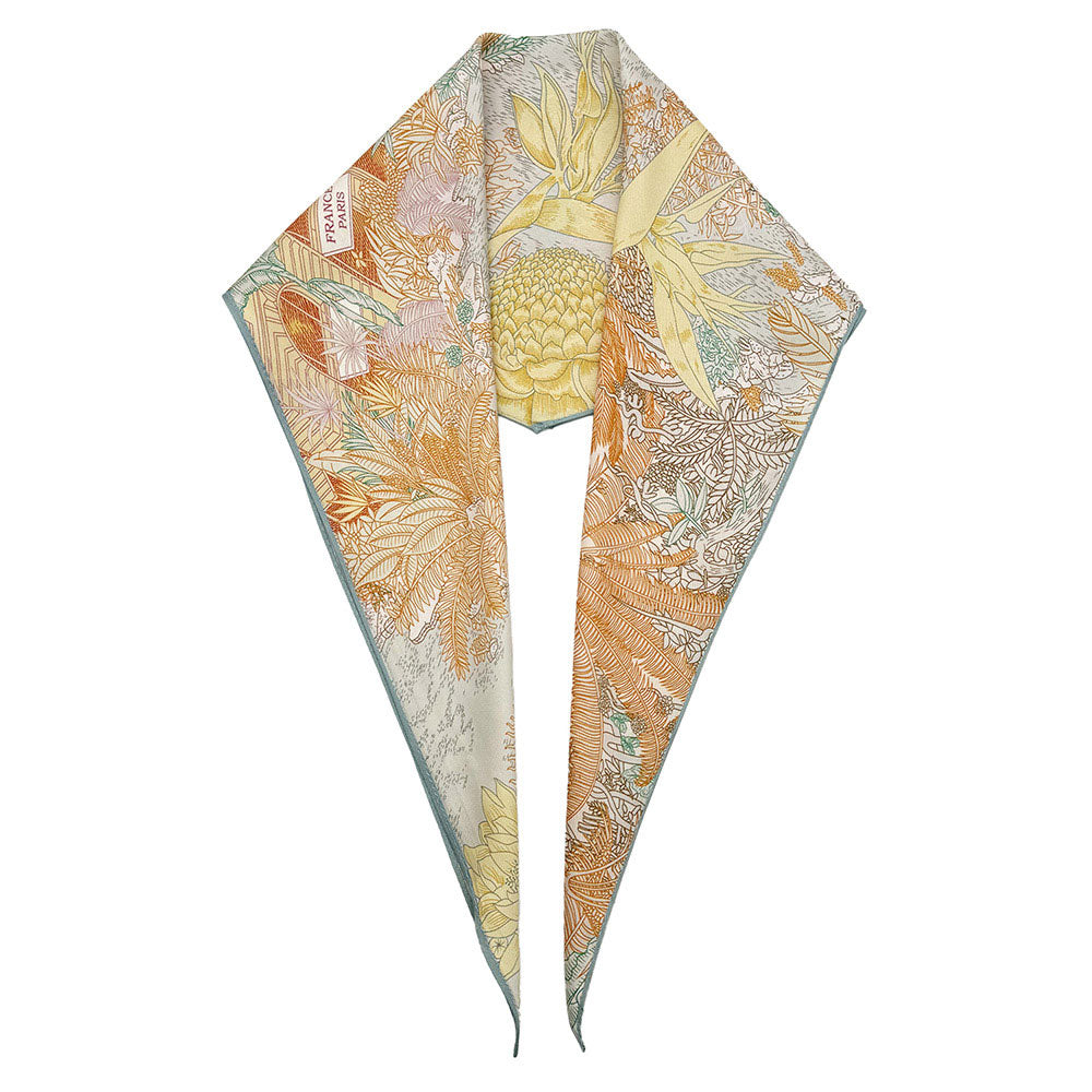 iLLASPARKZ Patterned Diamond Shape Scarf
