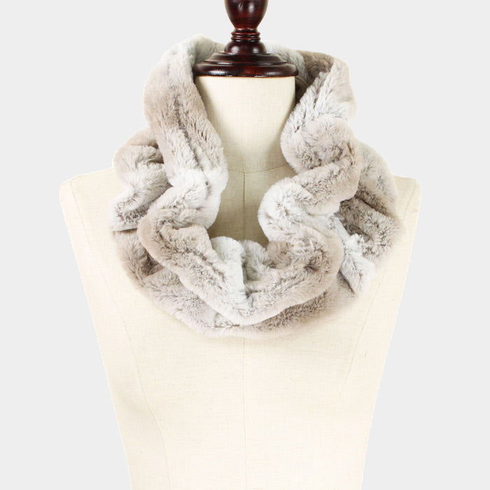 iLLASPARKZ Ruffle Pull Through Ombre Fur Scarf