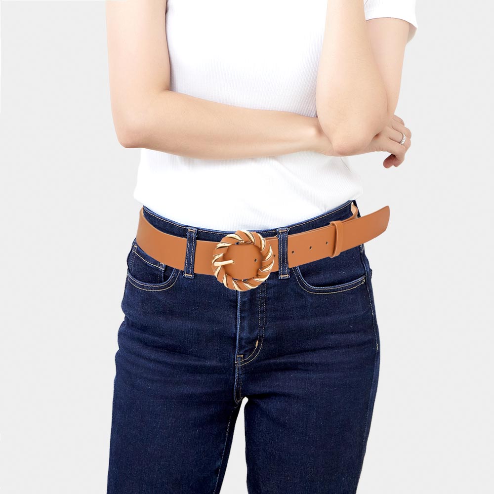 iLLASPARKZ Twisted Open Metal Circle Faux Leather Buckle Accented Belt