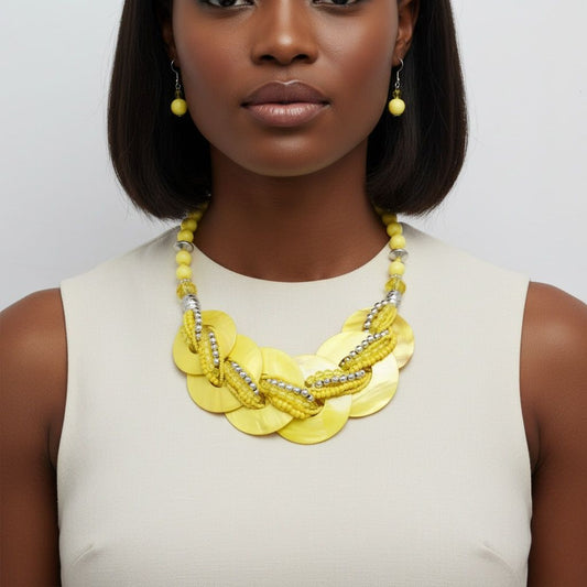 Collar Yellow Shell Disc Beaded Necklace for Women