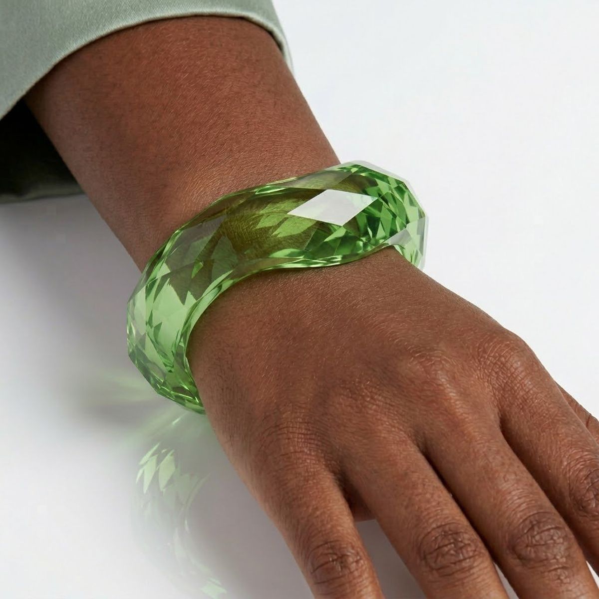 Bangle Transparent Green Prism Wave Facet Bracelet