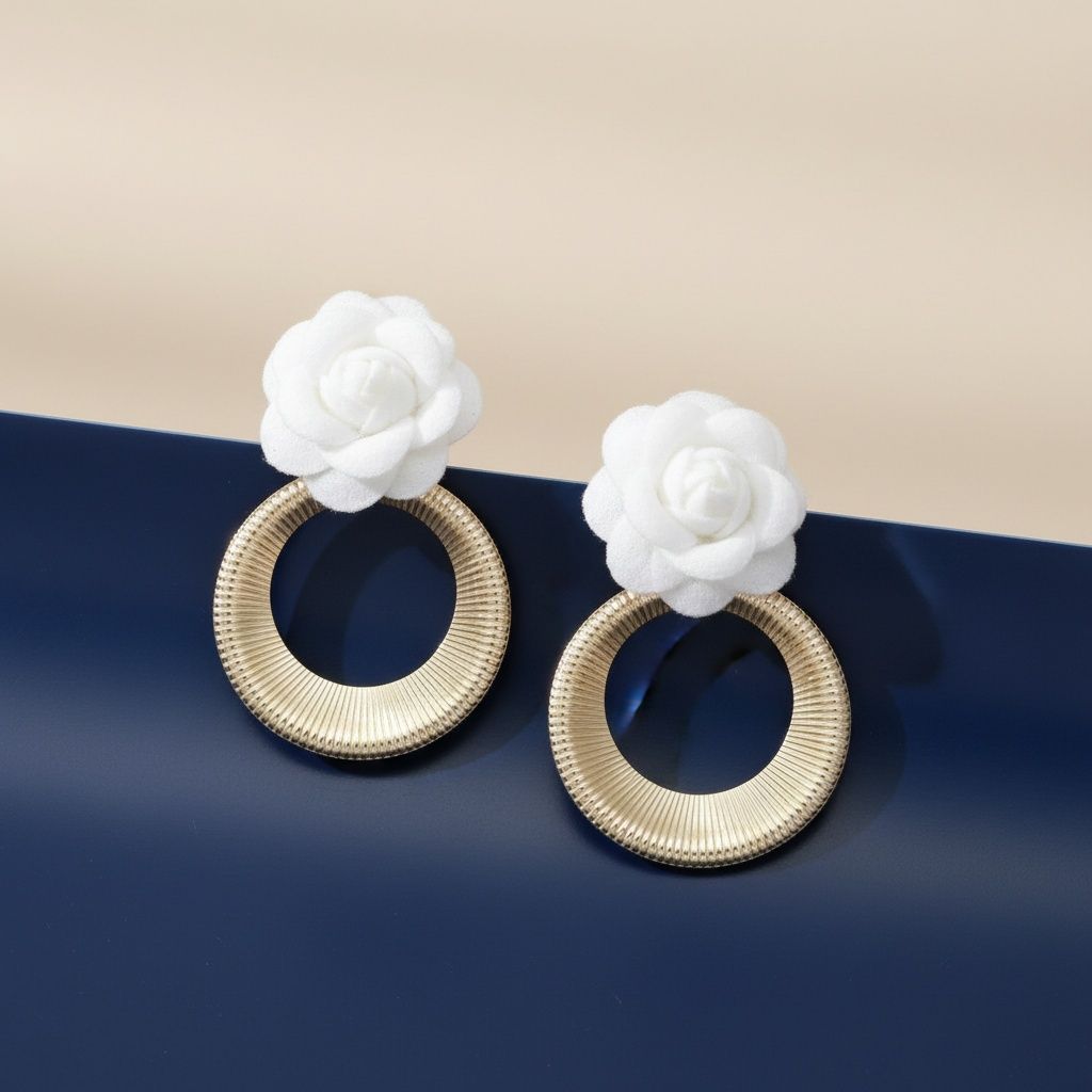 Drop White Rose Felt Petal Ribbed Ring Earrings