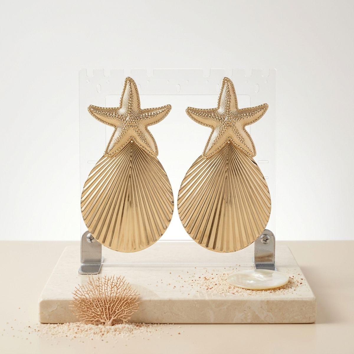 Gold Starfish Ribbed Teardrop XL Stud Earrings