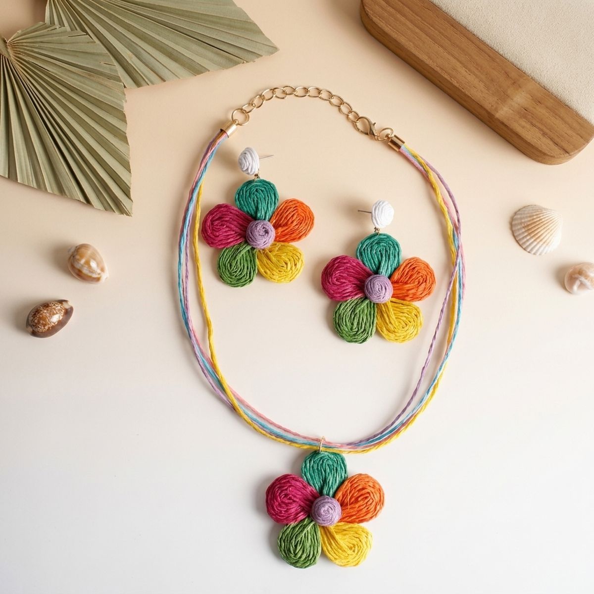Multicolor Daisy Flower Raffia Pendant Necklace Set
