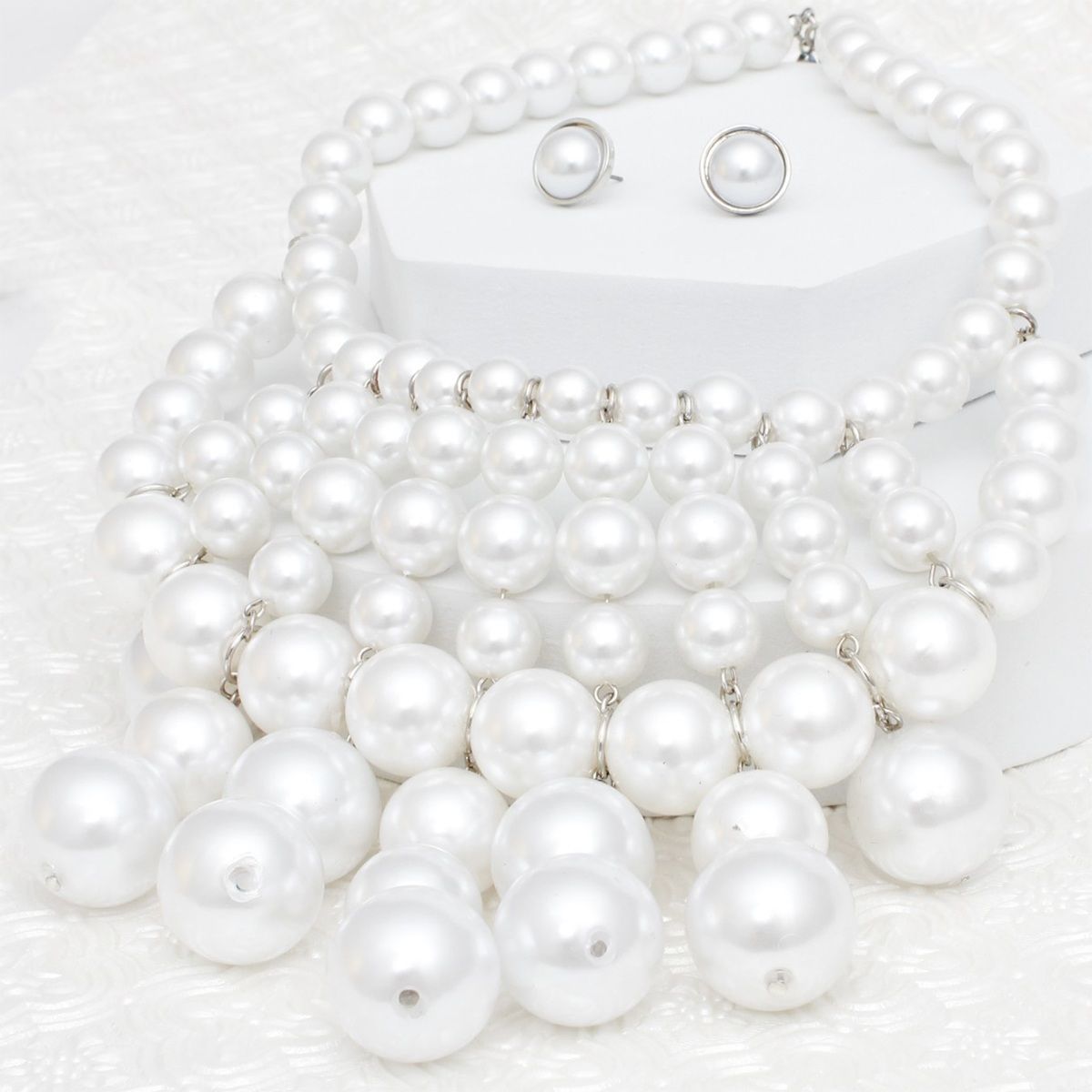 Pearl Bib White Ornate Chunky Drop Necklace Women
